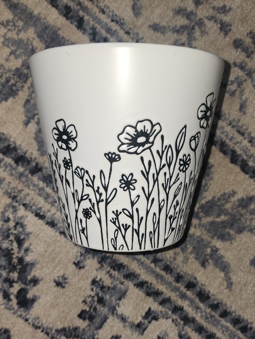 Mainstays White Ceramic Vase with Black Floral Design - Picture 5 of 7